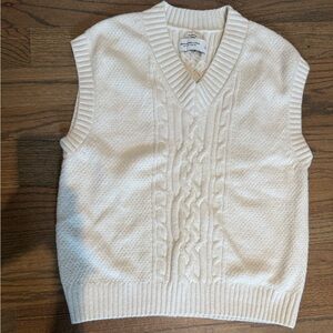 Abercrombie & Fitch Cream Sweater Vest